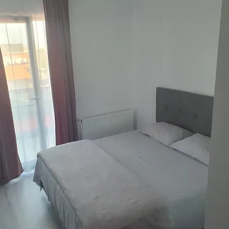 2 Aproape De Plaja * 만갈리아